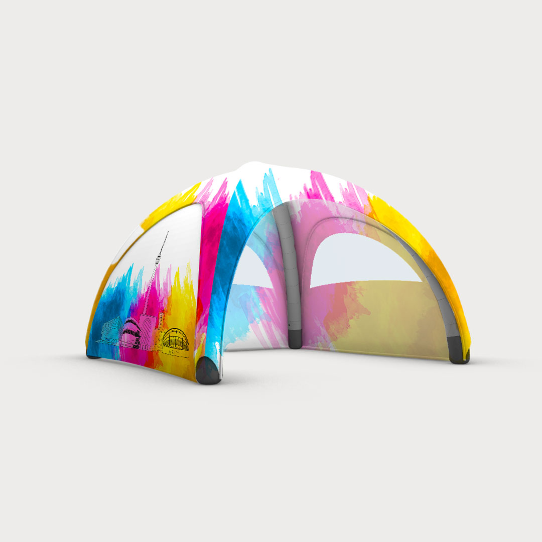 Aufblasbares Zelt mit buntem Aufdruck, Text: Zelte